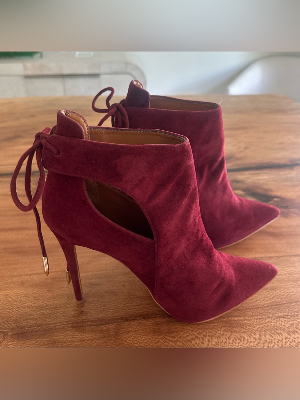 Shoe Republic LA Burgundy Suede Lace-
Up Booties Side Cut Outs Stiletto|Size:10